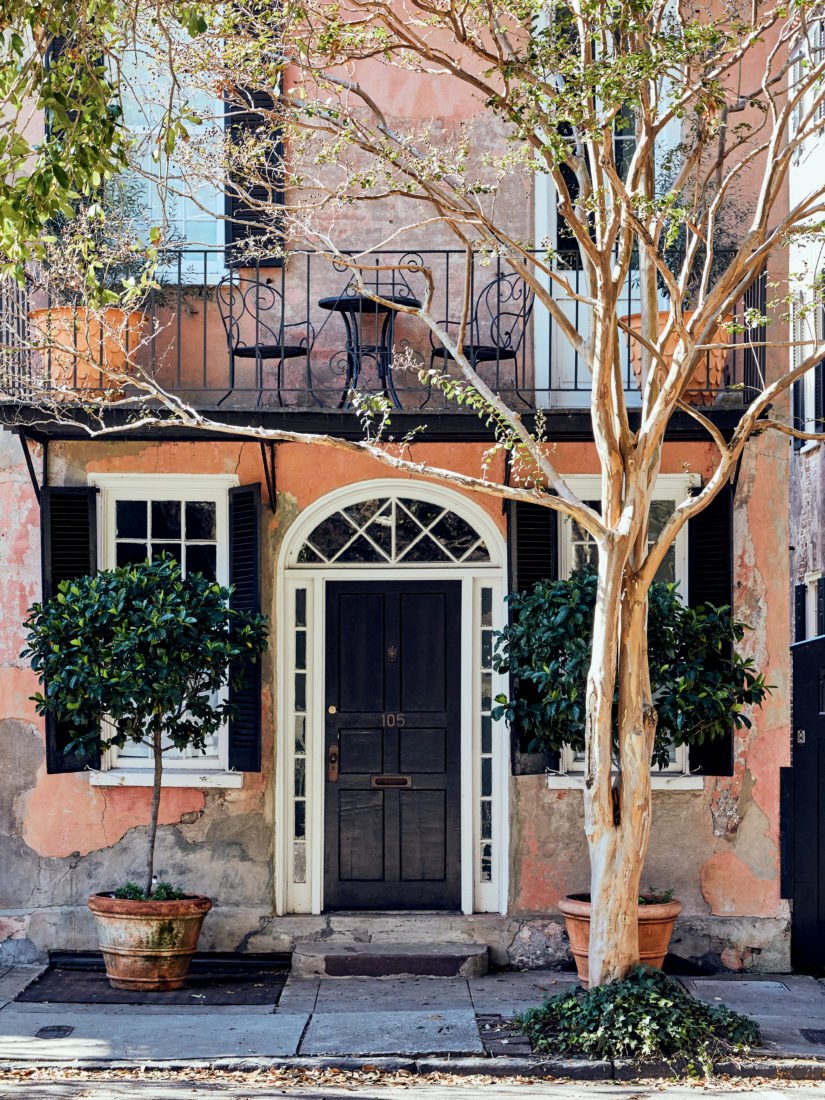 A Deeper Look at Charleston's Historic Homes