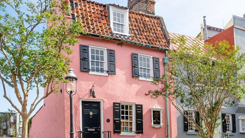 History of the Pink House: One of the Oldest Structures in Charleston