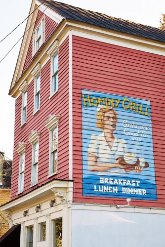 Hominy Grill to Close